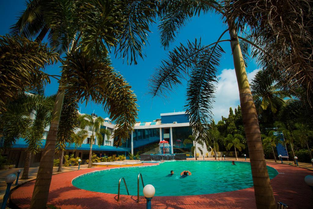 Silver Sands Beach Resort Колва Екстериор снимка