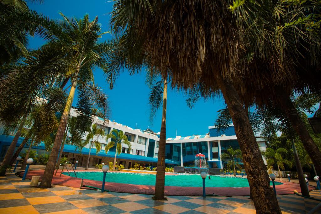 Silver Sands Beach Resort Колва Екстериор снимка