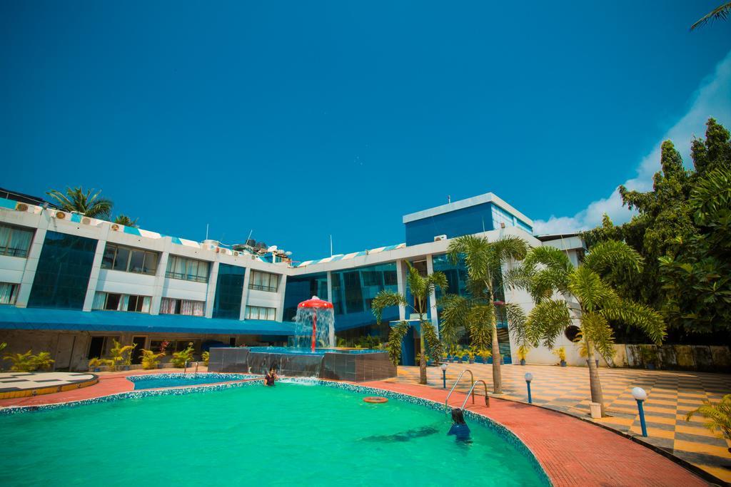Silver Sands Beach Resort Колва Екстериор снимка