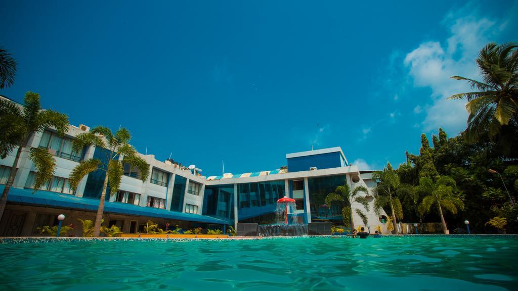 Silver Sands Beach Resort Колва Екстериор снимка