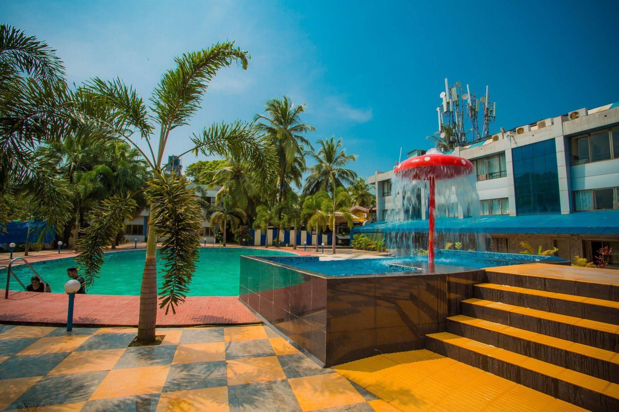 Silver Sands Beach Resort Колва Екстериор снимка