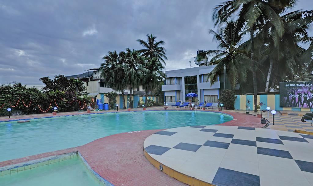 Silver Sands Beach Resort Колва Екстериор снимка